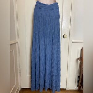 T-BAGS Los Angeles Textured Blue Maxi Skirt
